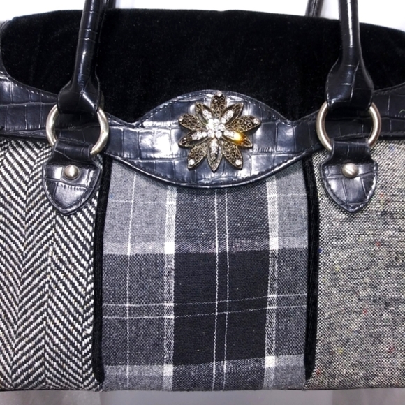 ELEGANT Black Velvet Plaid Houndstooth PURSE Bag with Crystal Decor & Sparkle - Picture 8 of 11